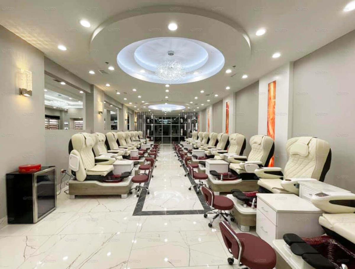 Royal Nail Spa
